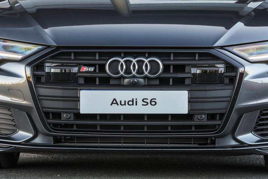 Детали экстерьера Audi S6 Sedan TFSI (C8) 2020 года  (ZA) (фото 37 из 40)